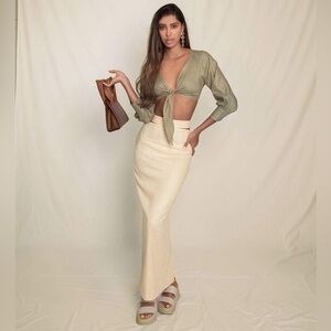 The Private Label X Cabochon Linen Set Size L